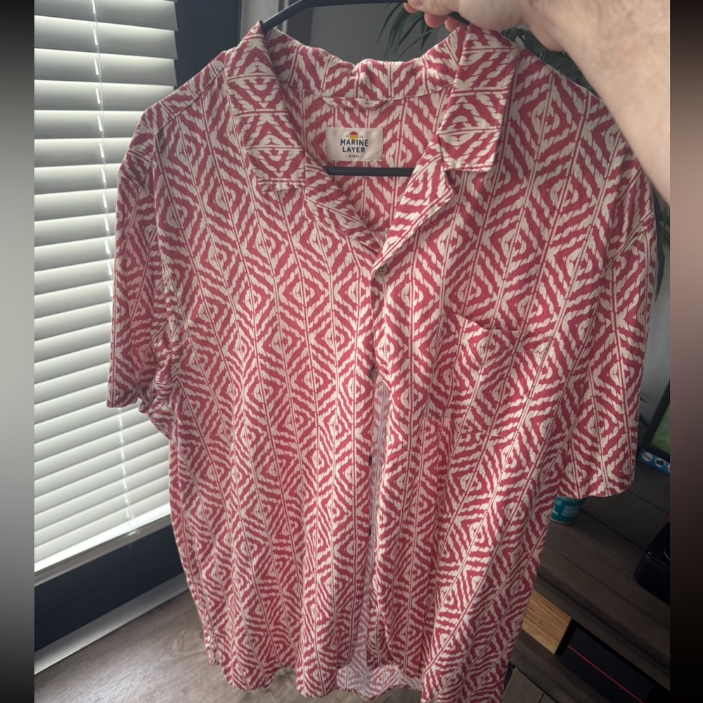 Marine Layer- Men's Red Patterned Shirt Large